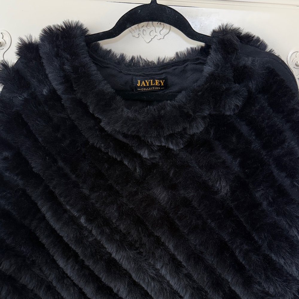 Jayley Black Faux Fur Poncho